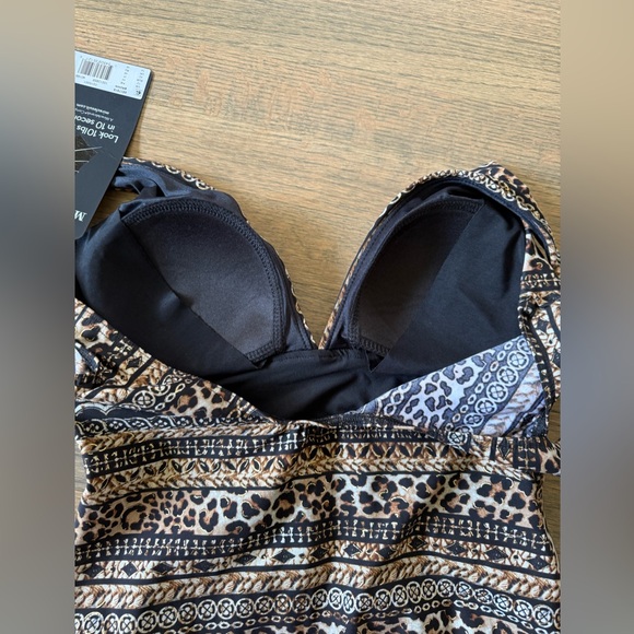 NEW Miraclesuit Lioness Odyssey Brown One Piece Swimsuit-Size 12 - Picture 5 of 10
